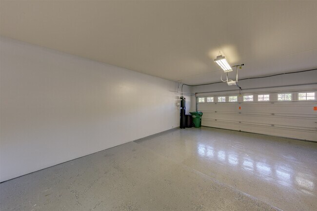Building Photo - 6118 Havenwood Canyon Ln