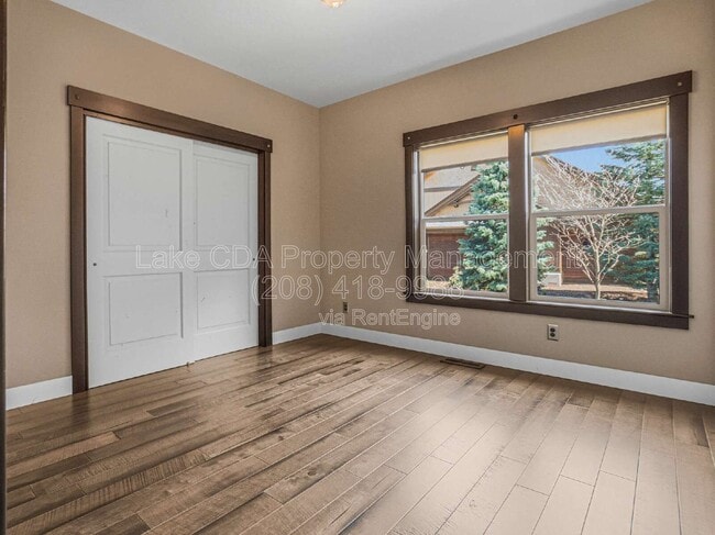 Building Photo - 3676 W Cielo View Ct