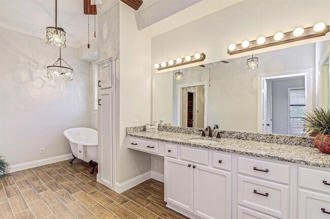 Building Photo - 1548 Virgie Community Rd