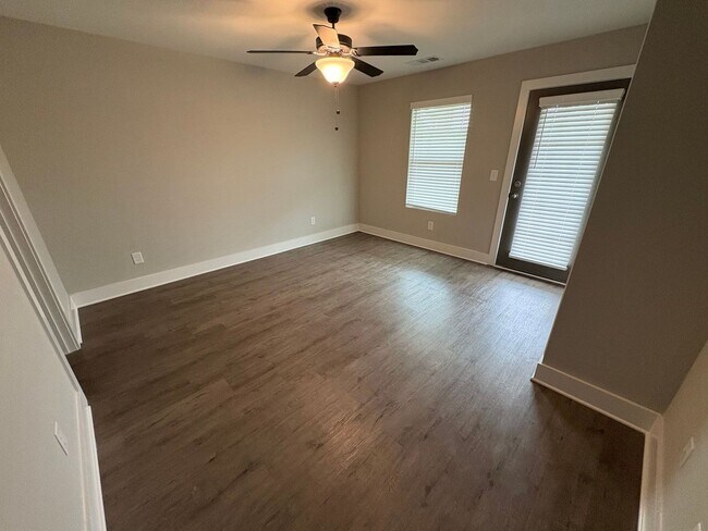 Building Photo - NEW CONSTRUCTION! NOW LEASING FOR SUMMER 2026!