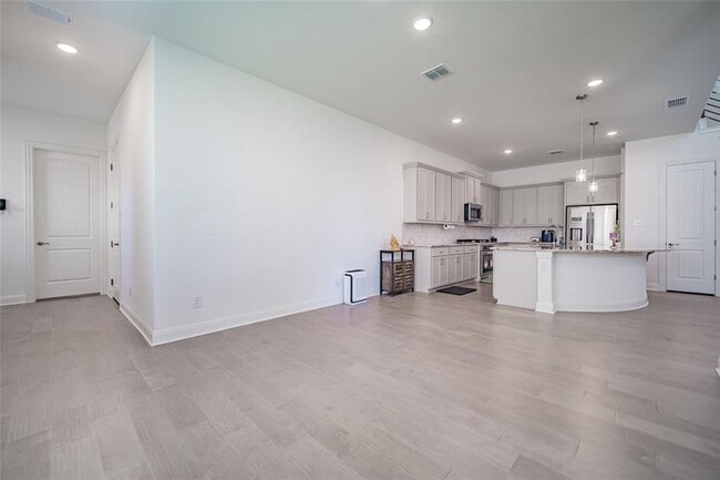 Building Photo - 3049 Sage Ranch Dr