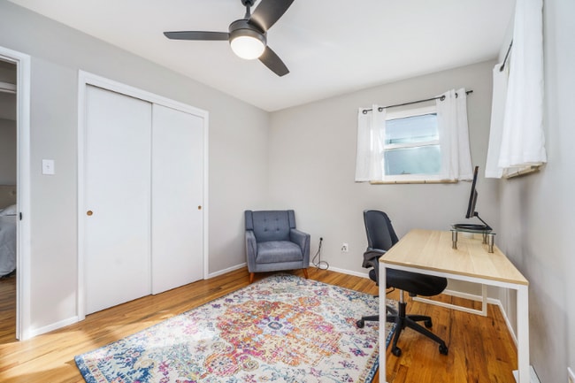 Building Photo - 980 Dakin St
