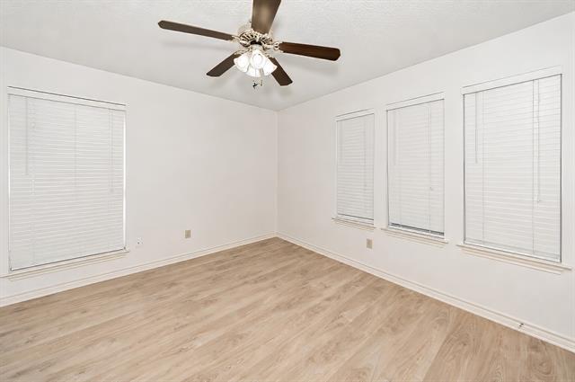 Building Photo - 3141 Oakdale Dr