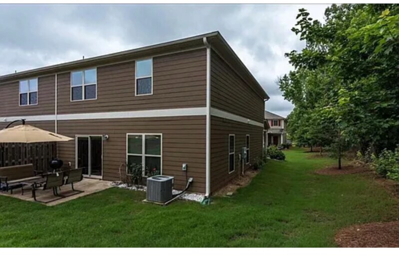Building Photo - 6080 Townes Way