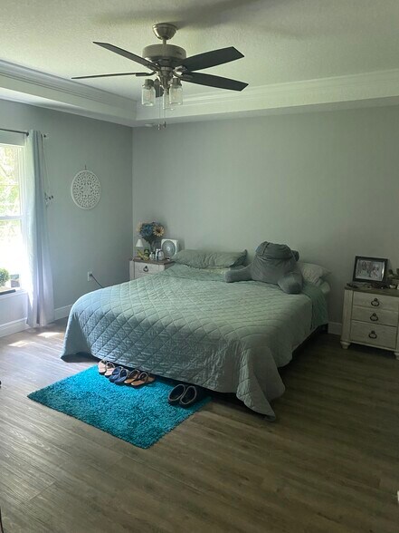 Building Photo - 9938 N Athenia Dr