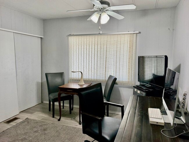 Building Photo - 38890 Desert Greens Dr W