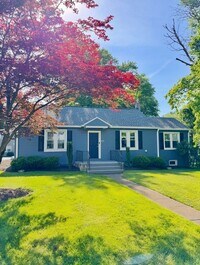 Building Photo - UPDATED THREE BEDROOM HOME in UPPER SAUCON