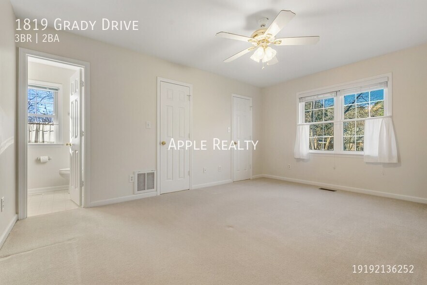 Building Photo - 1819 Grady Dr