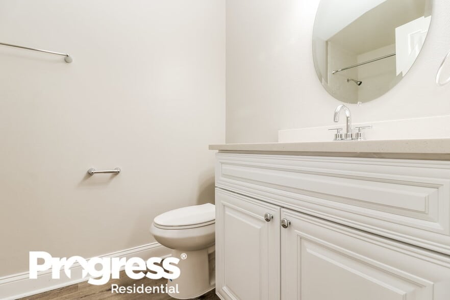 Building Photo - 12439 Brookside St