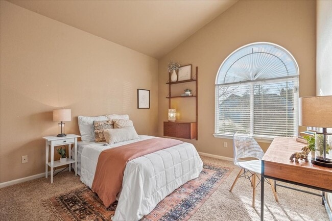 Building Photo - 2520 Duffy Dr