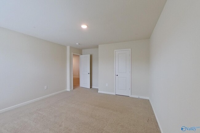 Building Photo - 1067 Pilgrim Ln