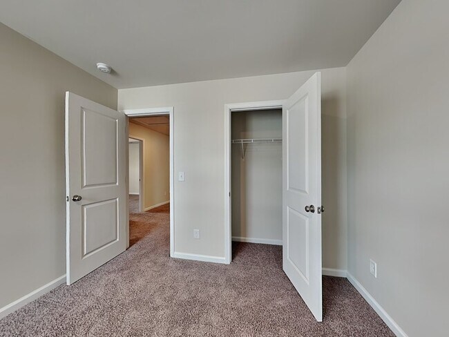 Building Photo - Coming Soon!  Burnside Farms near Ft Jacks...