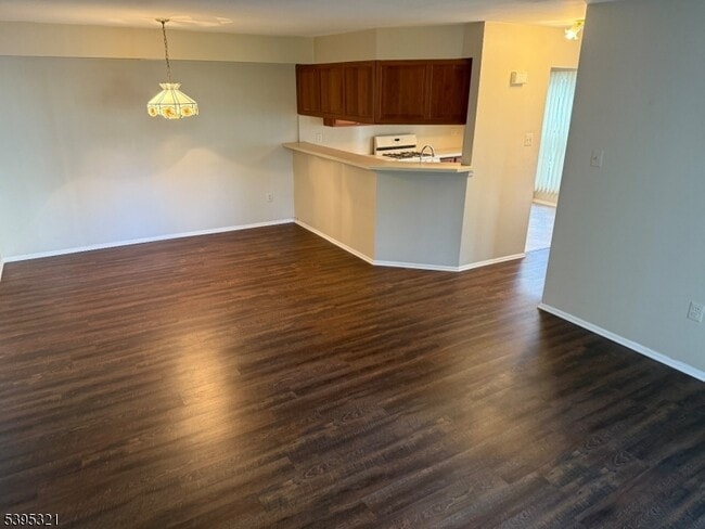 Building Photo - 75 Homestead Ln