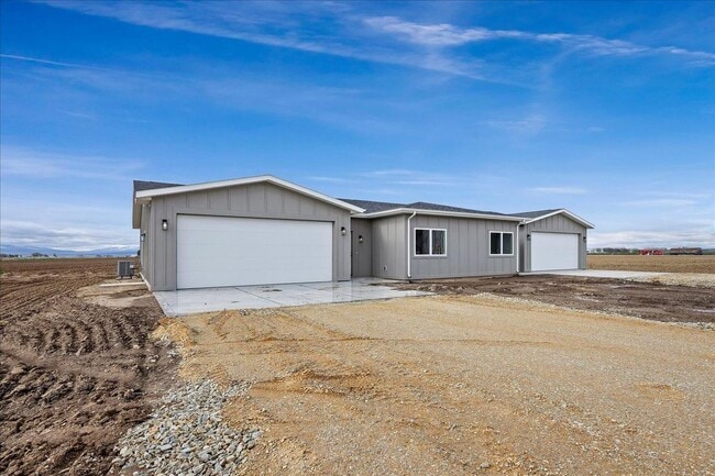 Building Photo - 170 W 300 S