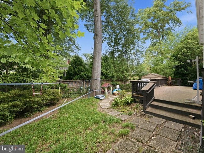 Building Photo - 405 Underhill Pl