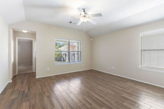 Building Photo - 31 Bark Bend Pl