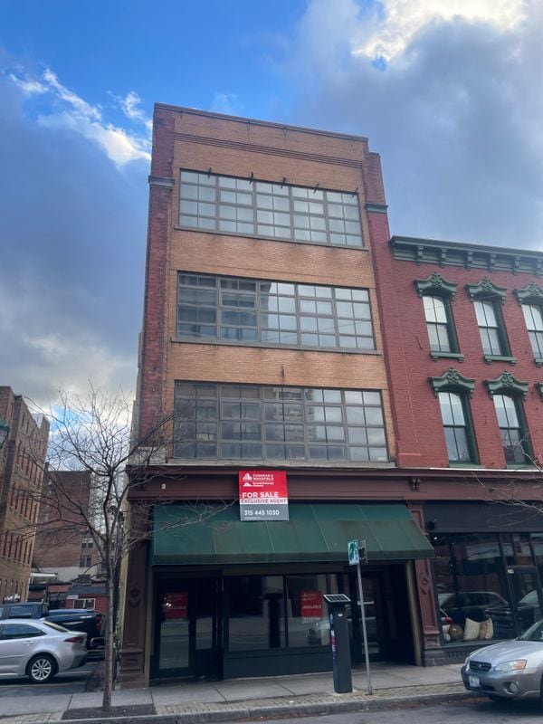 Building Photo - 110 Walton St