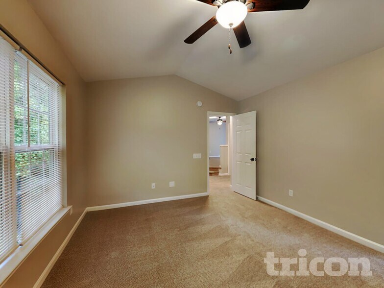 Building Photo - 1549 Rumstone Ln