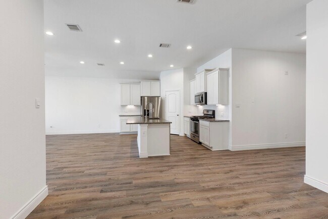 Building Photo - 1144 Purple Orchid St