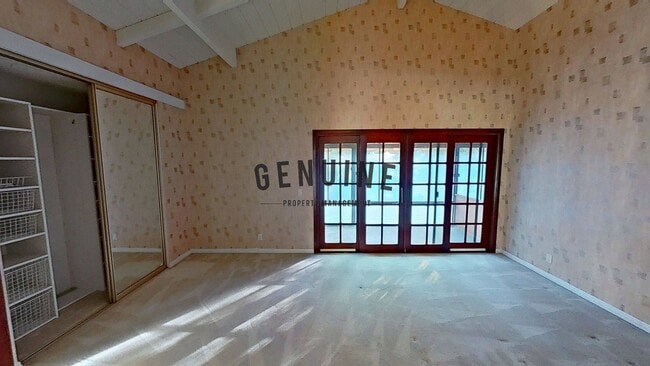 Building Photo - Large 4 Bedroom House with Pebble Bottom Pool - Backyard Oasis!