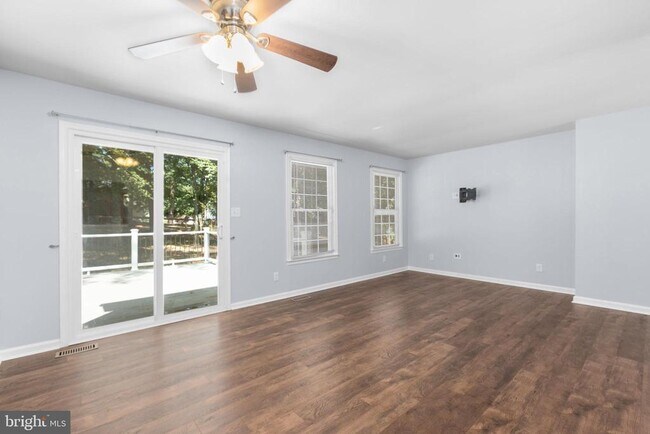 Building Photo - 10704 Cobblestone Dr