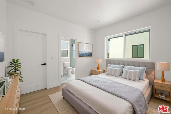 Building Photo - 1933 Magnolia Ave