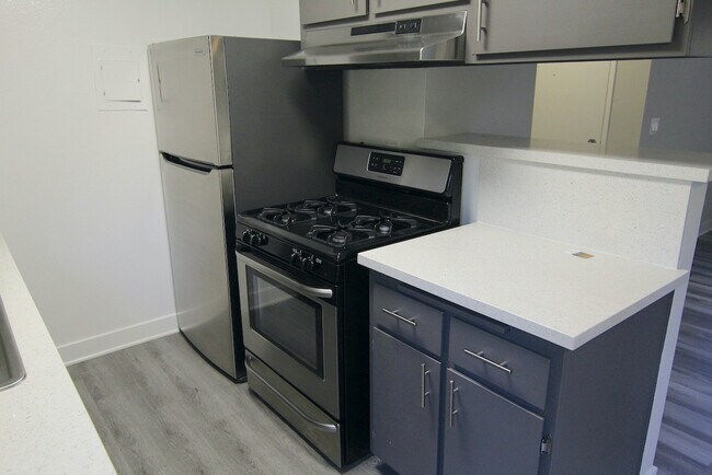 Building Photo - 10600 Victory Blvd