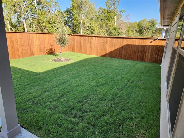 Building Photo - 3710 Canyon Dr