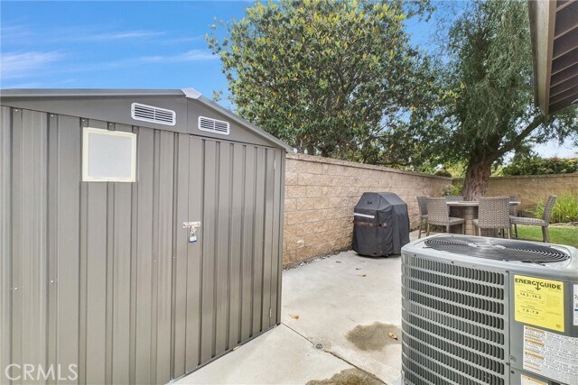 Building Photo - 12363 Loraine Ave