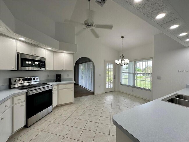 Building Photo - 2169 Onondaga Ln