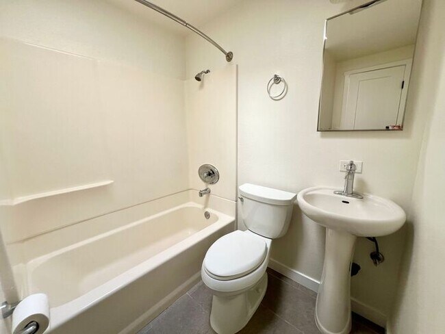 Building Photo - Charming 3-Bed, 2-Bath Home with Canyon Views & Attached Garage