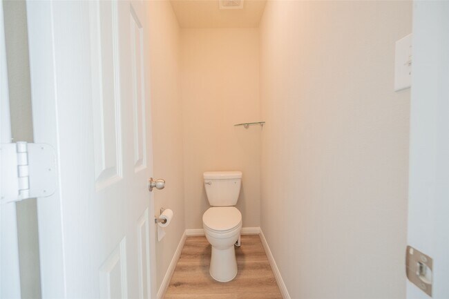 Building Photo - 9976 Western Ridge Way