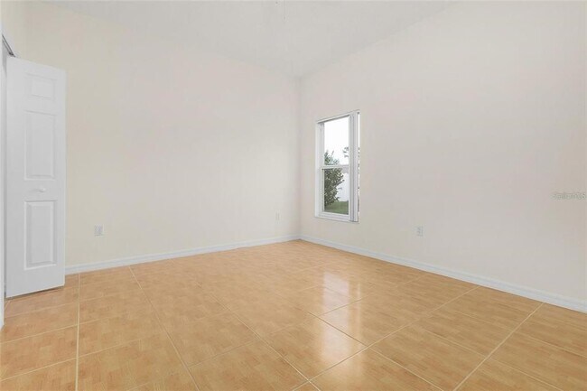 Building Photo - 411 Tamarind Parke Ln