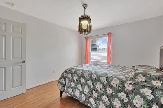 Building Photo - 1530 SW Escobar Ln