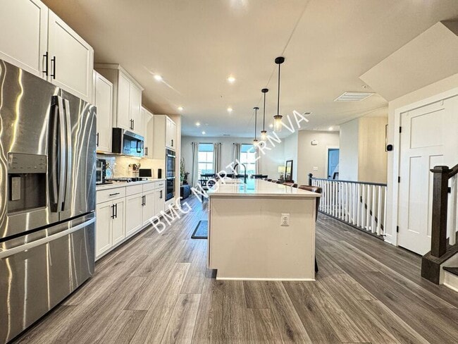 Building Photo - 1636 Kirkman St