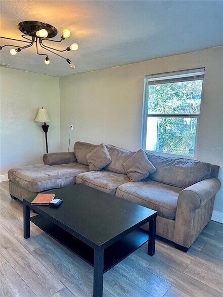 Building Photo - 2003 E Humphrey St