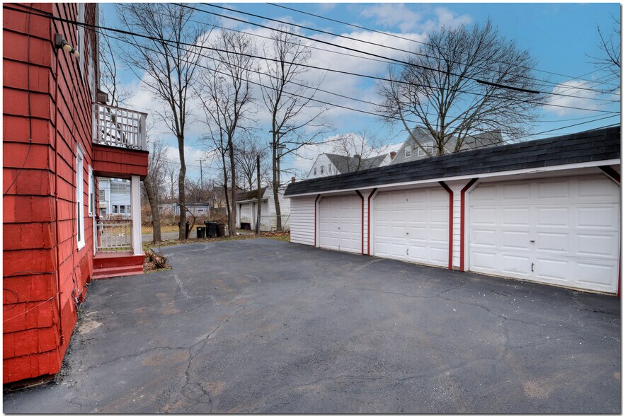Building Photo - 3377 Sutton Rd