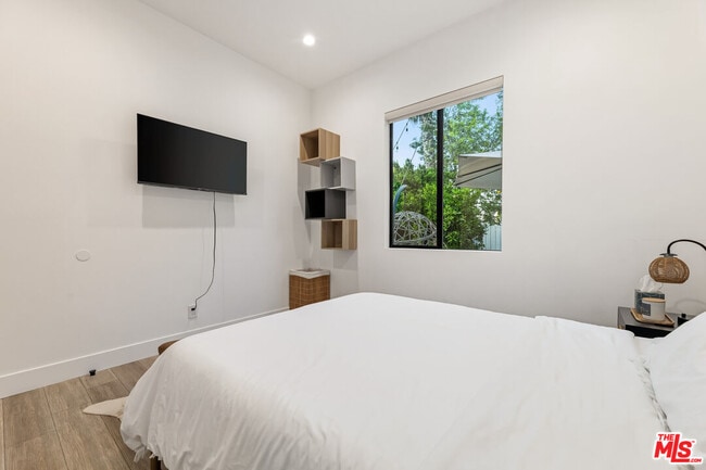 Building Photo - 22747 Erwin St