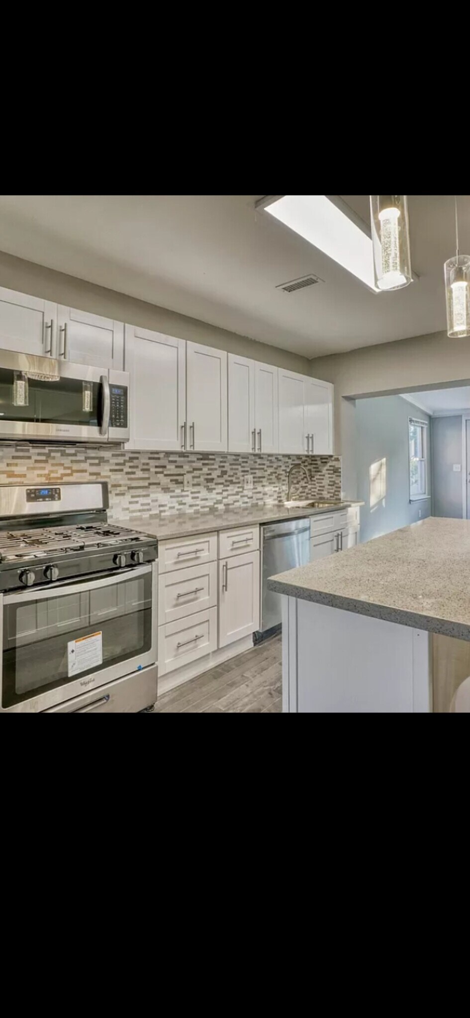 Building Photo - 3637 Dolfield Ave