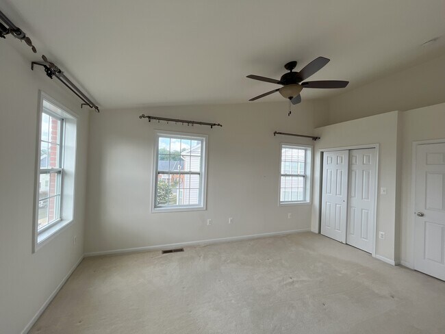 Building Photo - 43152 Whelplehill Ter
