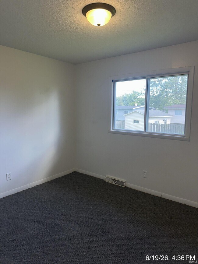 Building Photo - 3235 Schilling St