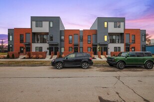 Building Photo - 2732 Harrison St