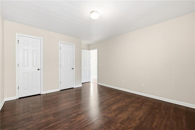 Building Photo - 5670 Winter Bluff Way NE