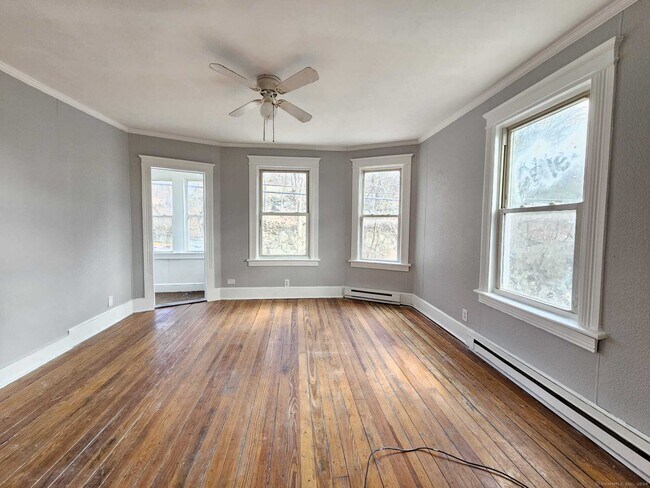 Building Photo - 183 Orange St