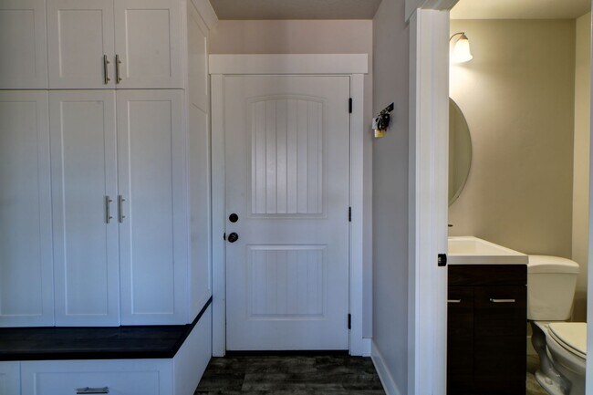 Building Photo - Single Family Lehi Home