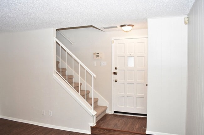 Building Photo - 2011 Via Sonoma Via