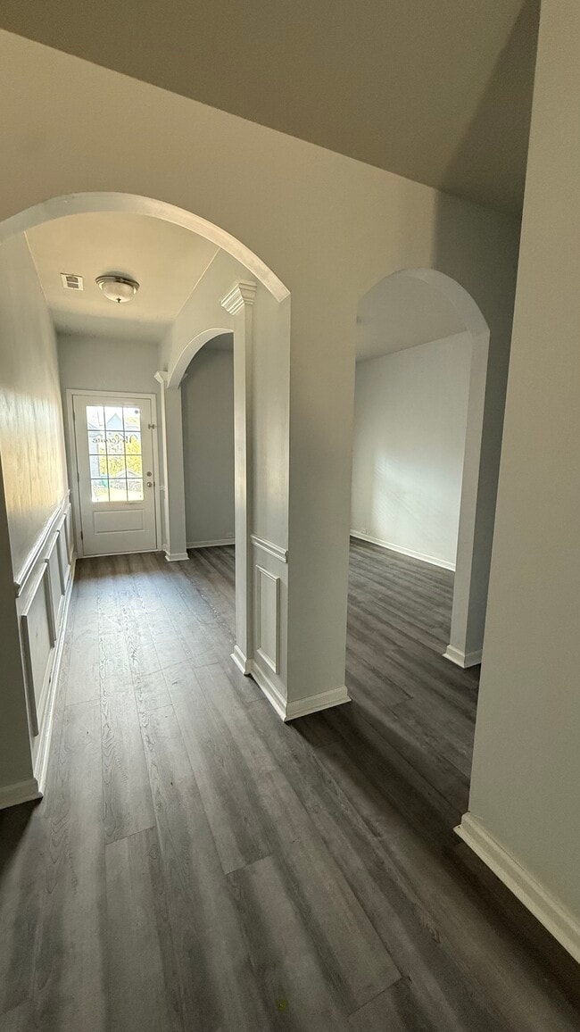 Building Photo - 118 Celebration Song