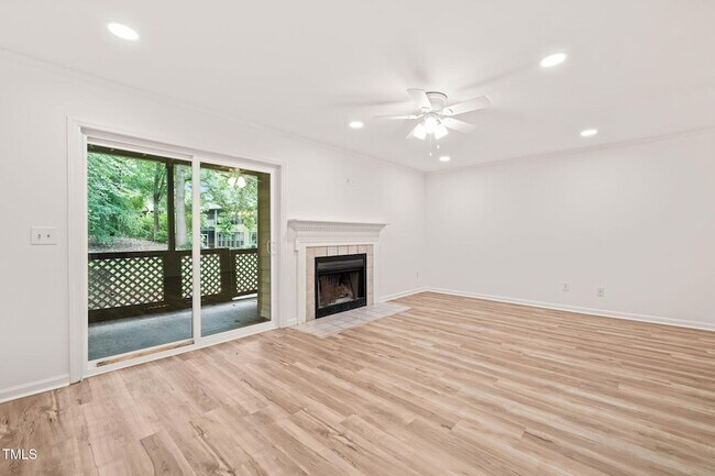 Building Photo - 403 Broad Leaf Cir