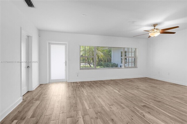 Building Photo - 195 NW 96th St