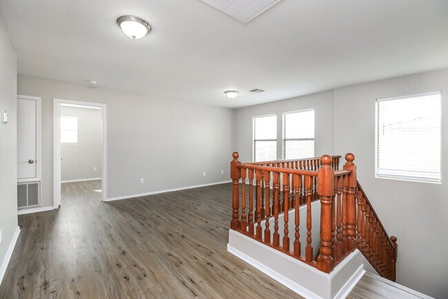 Building Photo - 21142 E Duncan St